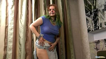 Play When a girl is so fat and so horny, you can't take your eyes off of her!