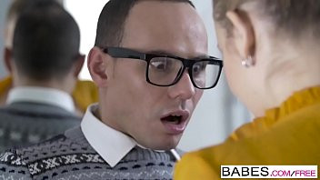 Play Office Obsession - Secret Admirer starring George Lee and Candy Alexa clip