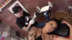 Play Tattooed Vixen Jada Cruz Fucked Hard with Face Ink