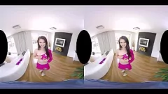 Play VR Porn: Horny Cheerleader Crystal Greenvelle