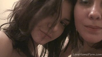 Play Amateur lesbians and their wild scissoring adventure