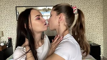 Play Sasha and Gina love sex together