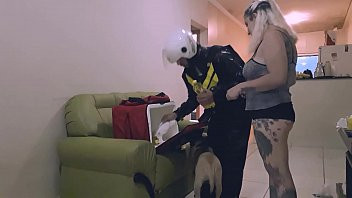 Play A clássica do entregador, pedi óleo de cozinha no app e ganhei uma trocada de óleo - Lipe Louco
