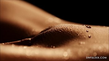 Play AMAZING threesome close up sex