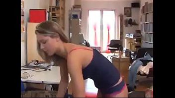 Play Polnischer Teenie doppelt gebumst - kostenloseporno.net