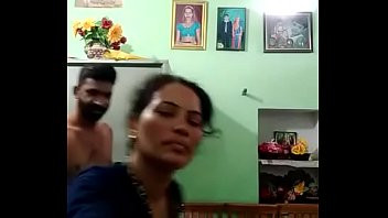 Play Desi indian bhabhi fucked in doggy style